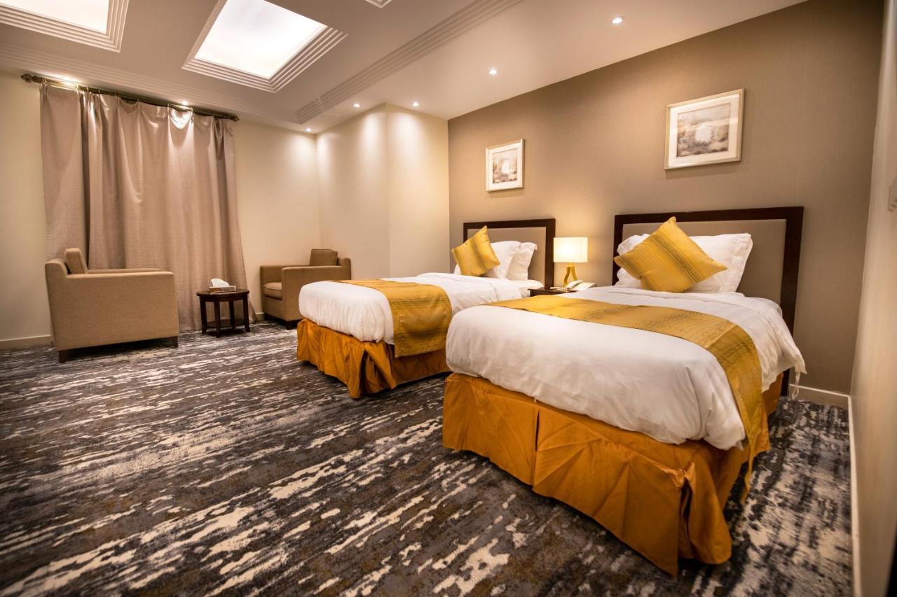 Golden Rose Hotel Jīzān Eksteriør bilde
