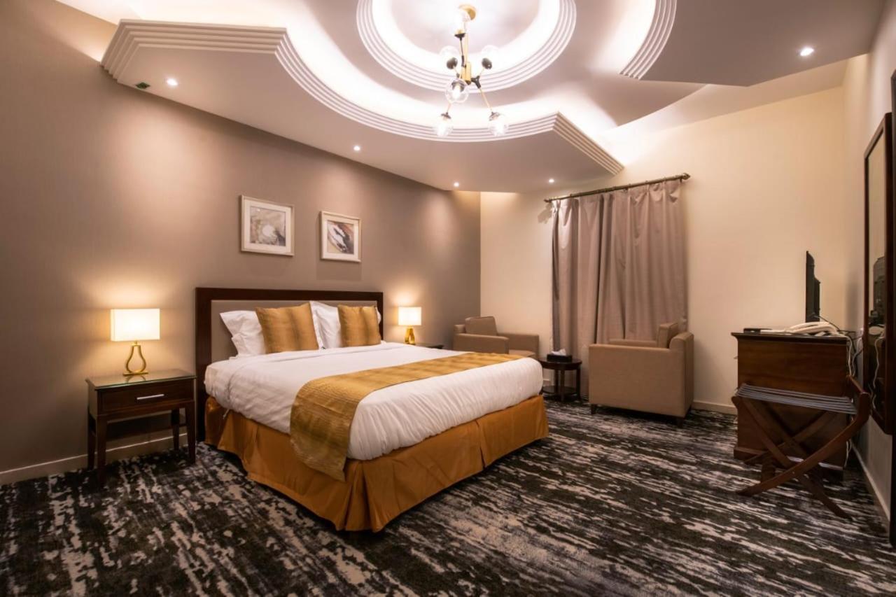Golden Rose Hotel Jīzān Eksteriør bilde