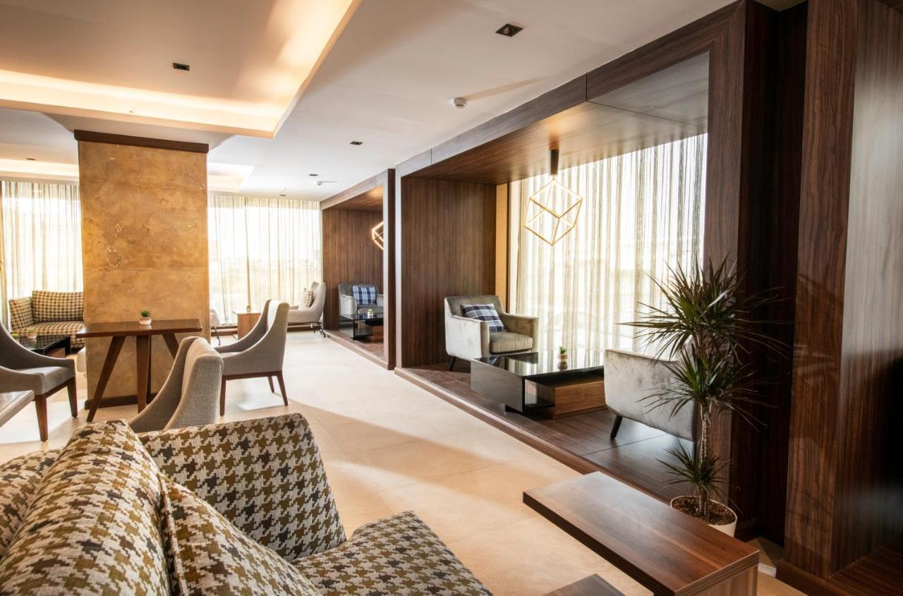 Golden Rose Hotel Jīzān Eksteriør bilde