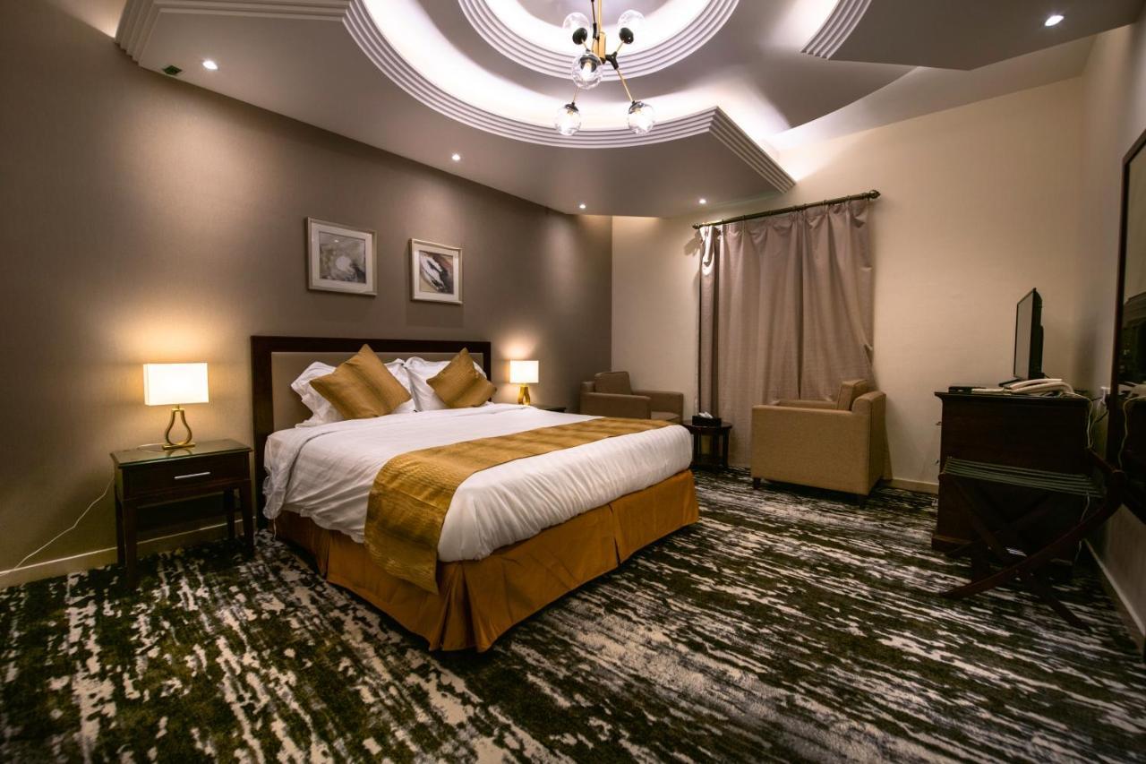 Golden Rose Hotel Jīzān Eksteriør bilde
